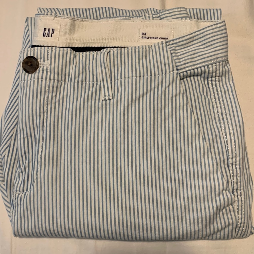 GAP Girlfriend Chino
